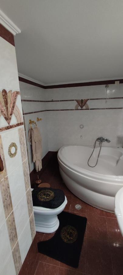 Ixian House Apartment Extérieur photo