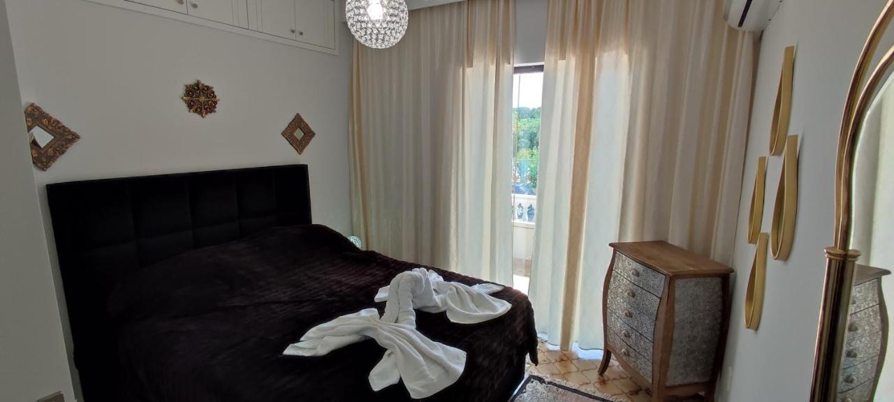 Ixian House Apartment Extérieur photo