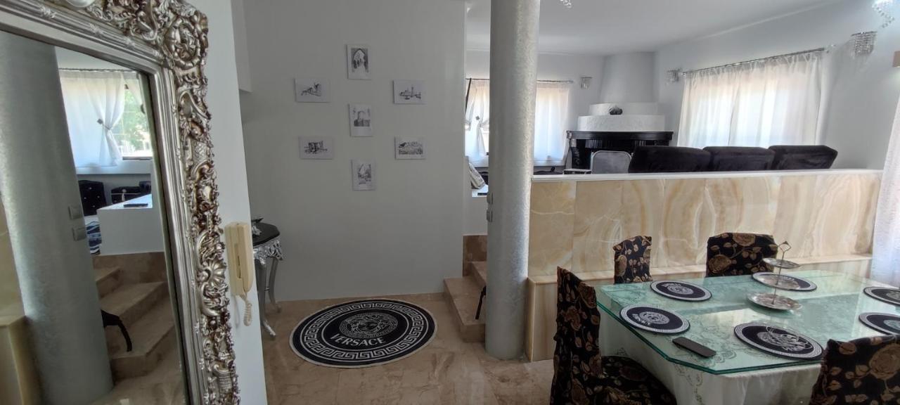 Ixian House Apartment Extérieur photo